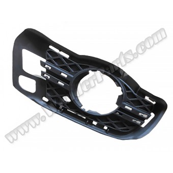 Tampon Izgarası W204 Ön Sağ; Kısm.Açık -Avg- 2007-10